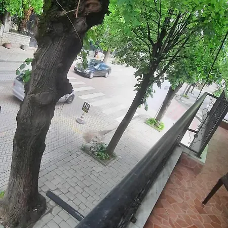 Fjori's Apartamento *